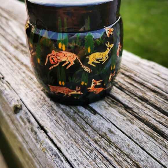 Hand Painted Lacquer Box / Jar with Lid ~  Animals - Picture 5 of 10